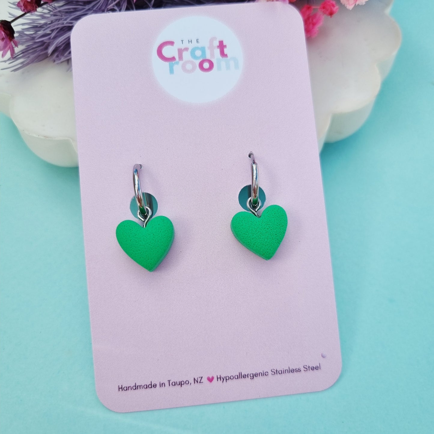 Chunky green heart huggie