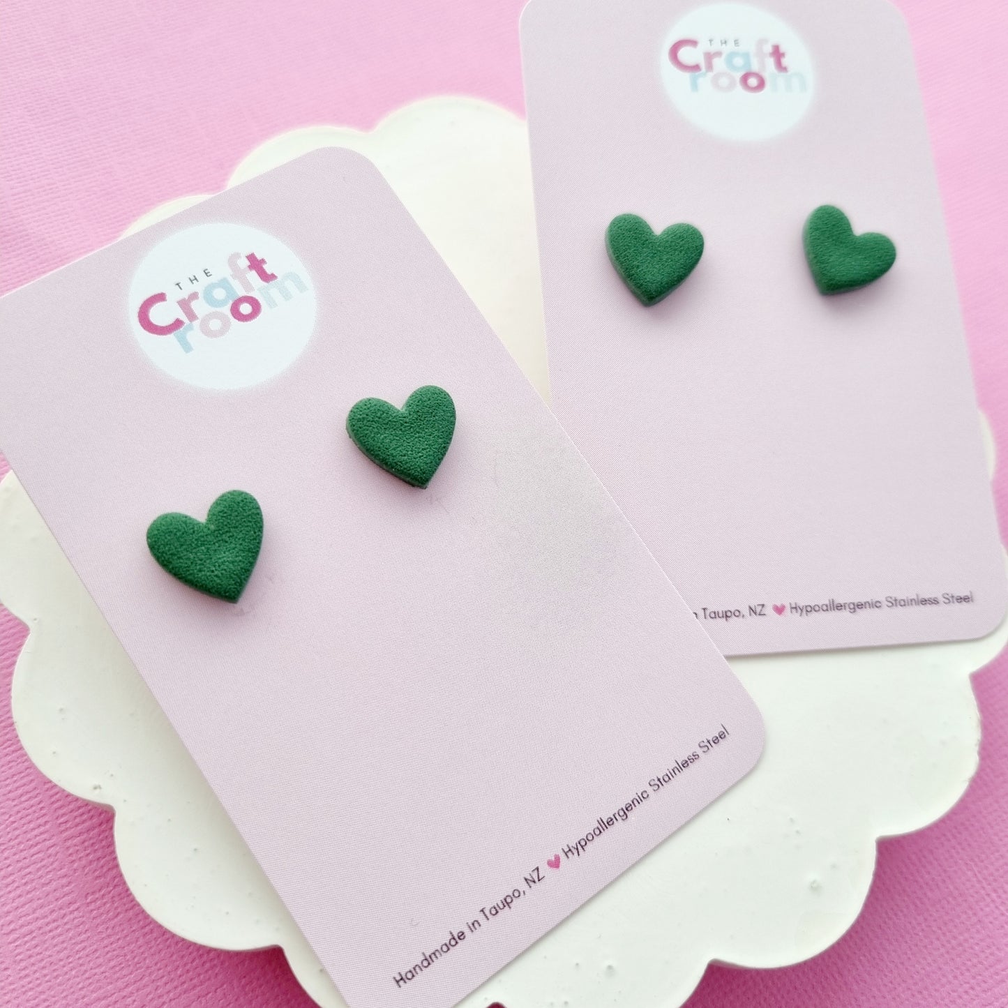 Heart stud (olive)