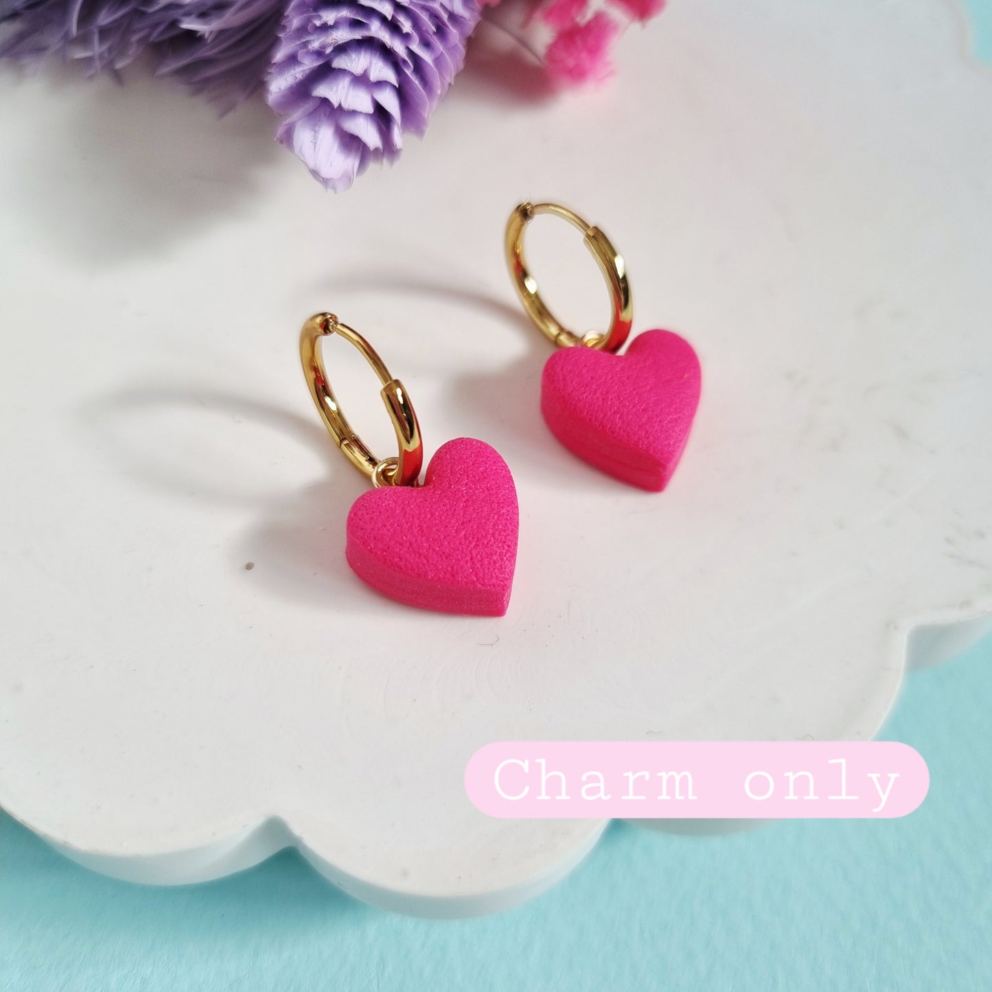 Chunky pink heart charm (gold)