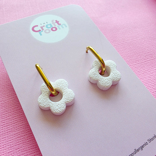 Flower white oval huggie (gold)