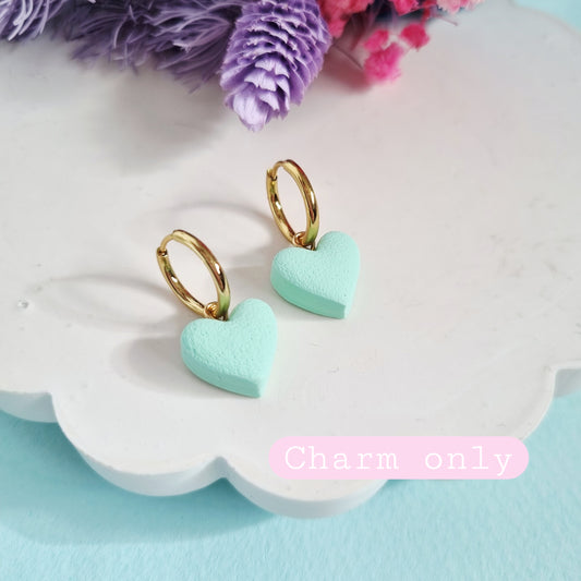 Chunky mint heart charm (gold)
