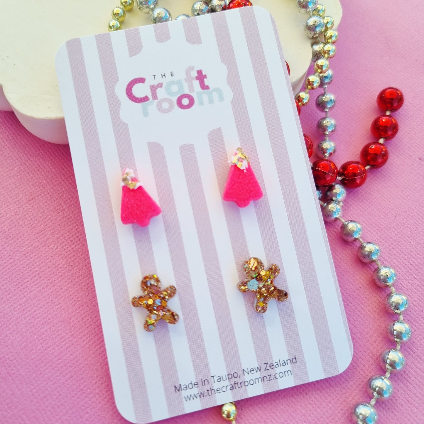Christmas stud 2 pack (hot pink/gold)