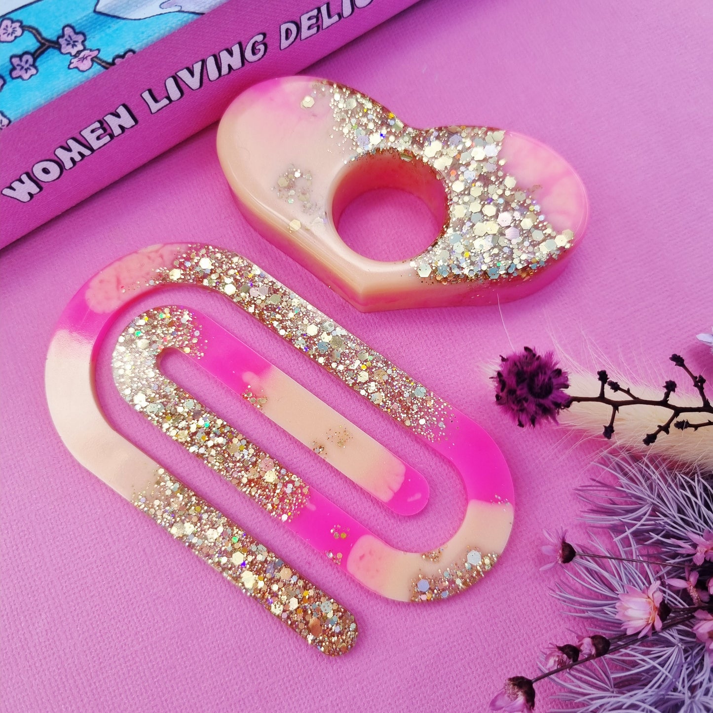 Bookmark & holder set