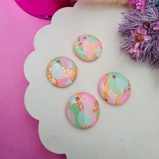 Maxi Everleigh charm