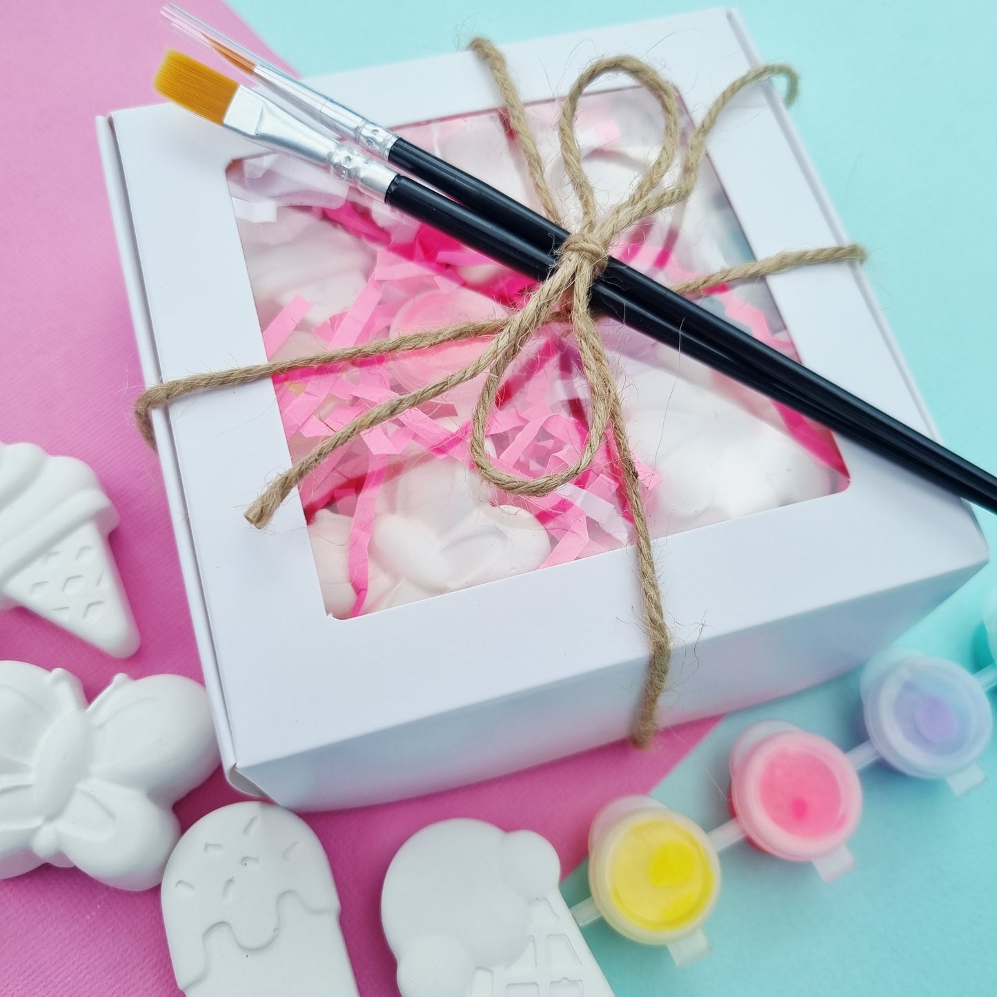 Girl magnet paint kit