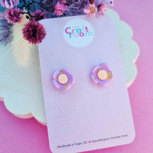 Flower stud