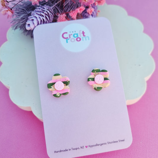 Flower stud