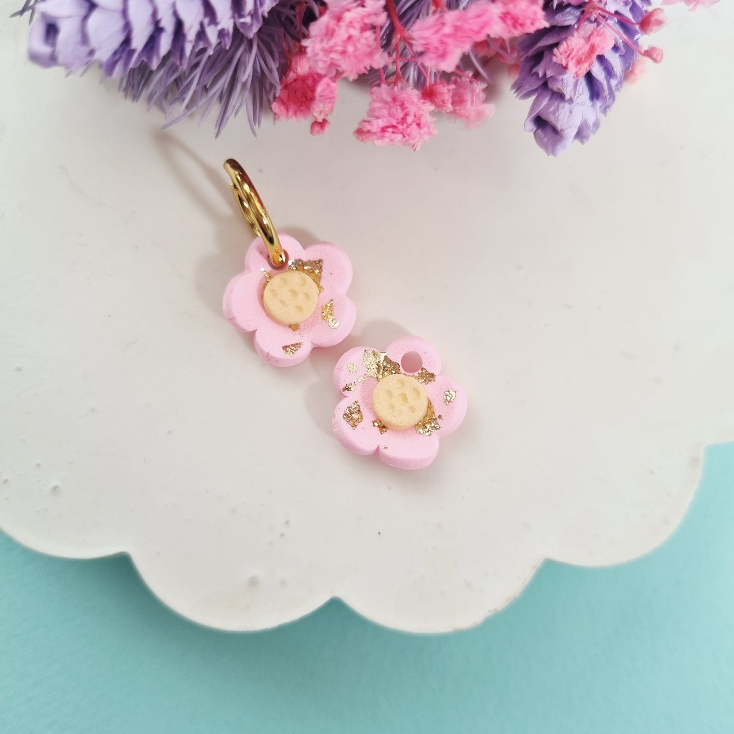 Midi flower charm