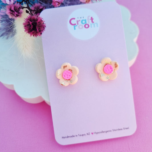 Flower stud