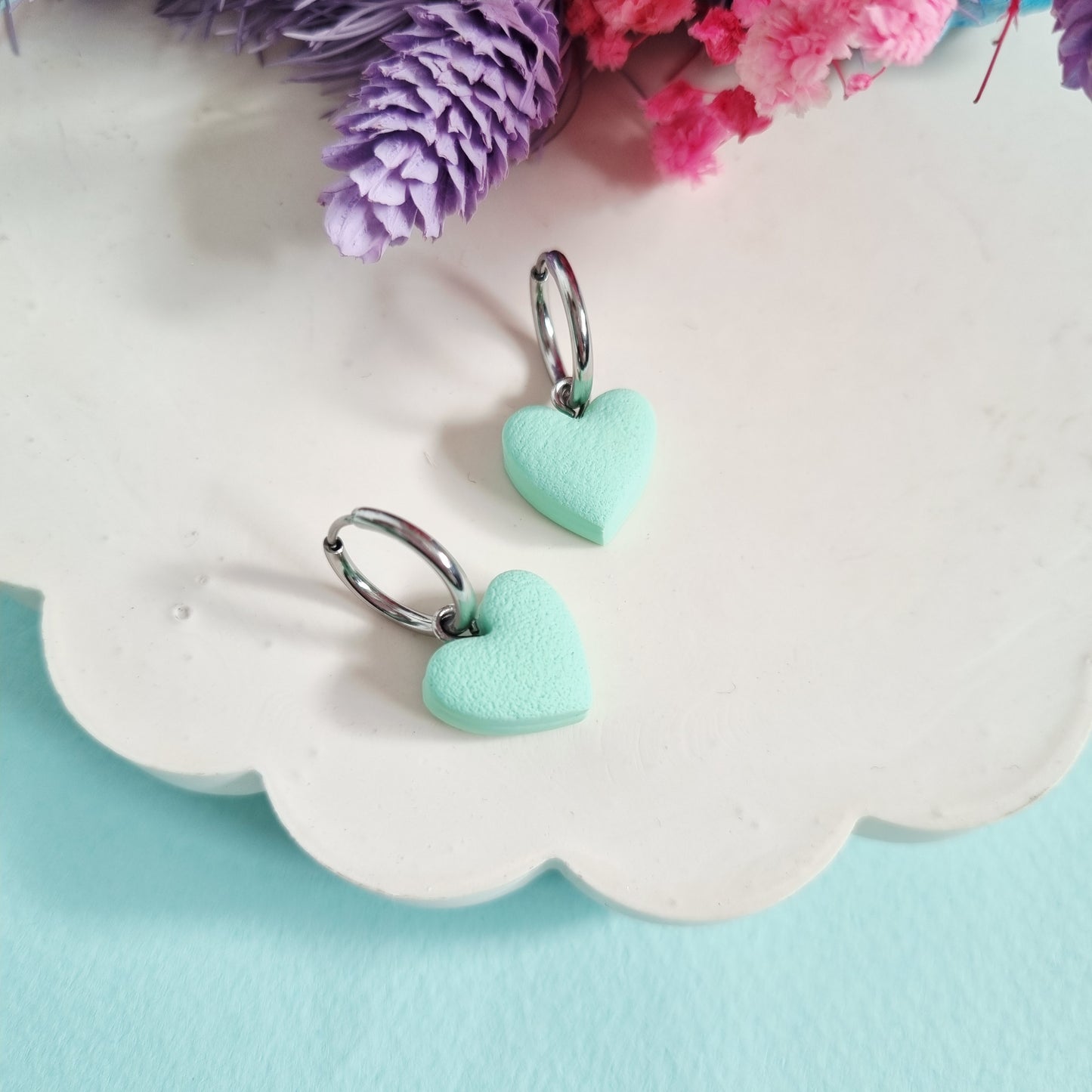 Chunky Mint heart huggie (silver)