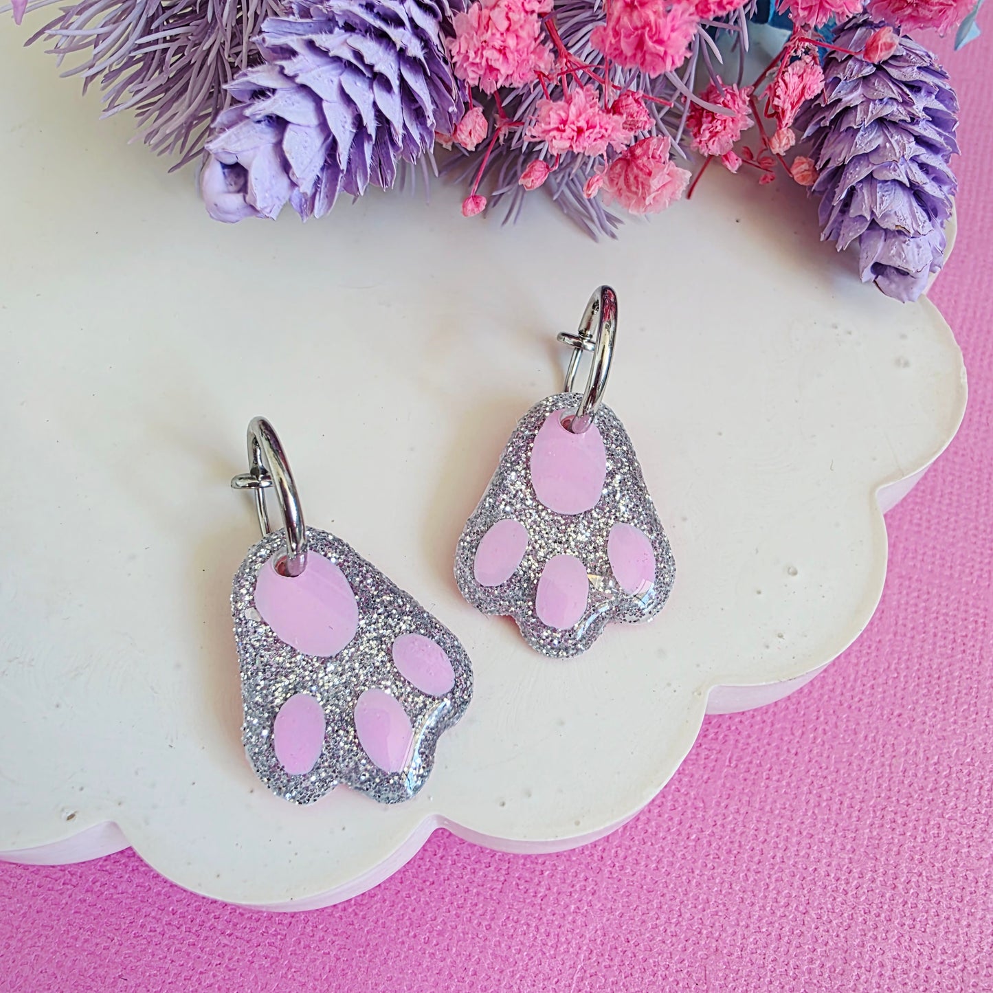 Bunny foot clip on hoop