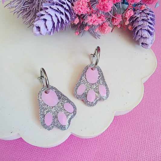 Bunny foot clip on hoop