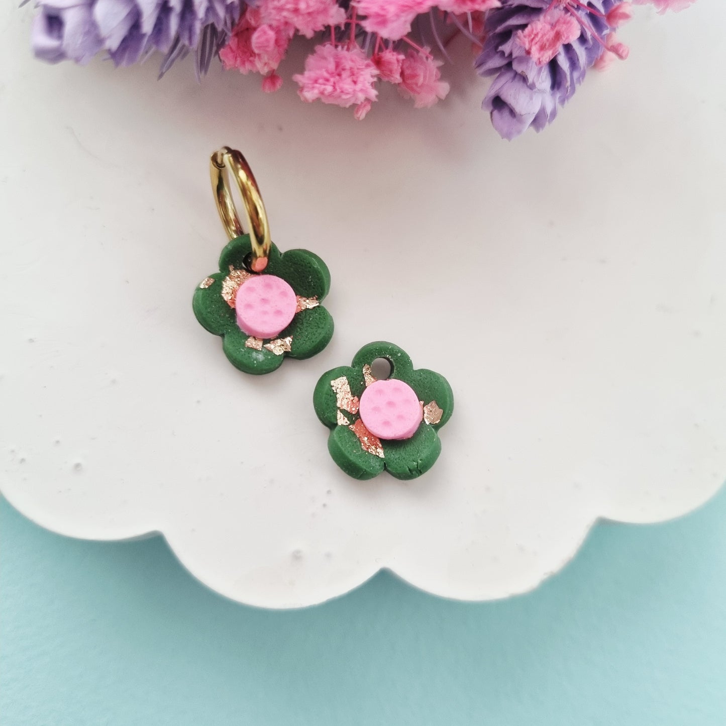 Midi flower charm