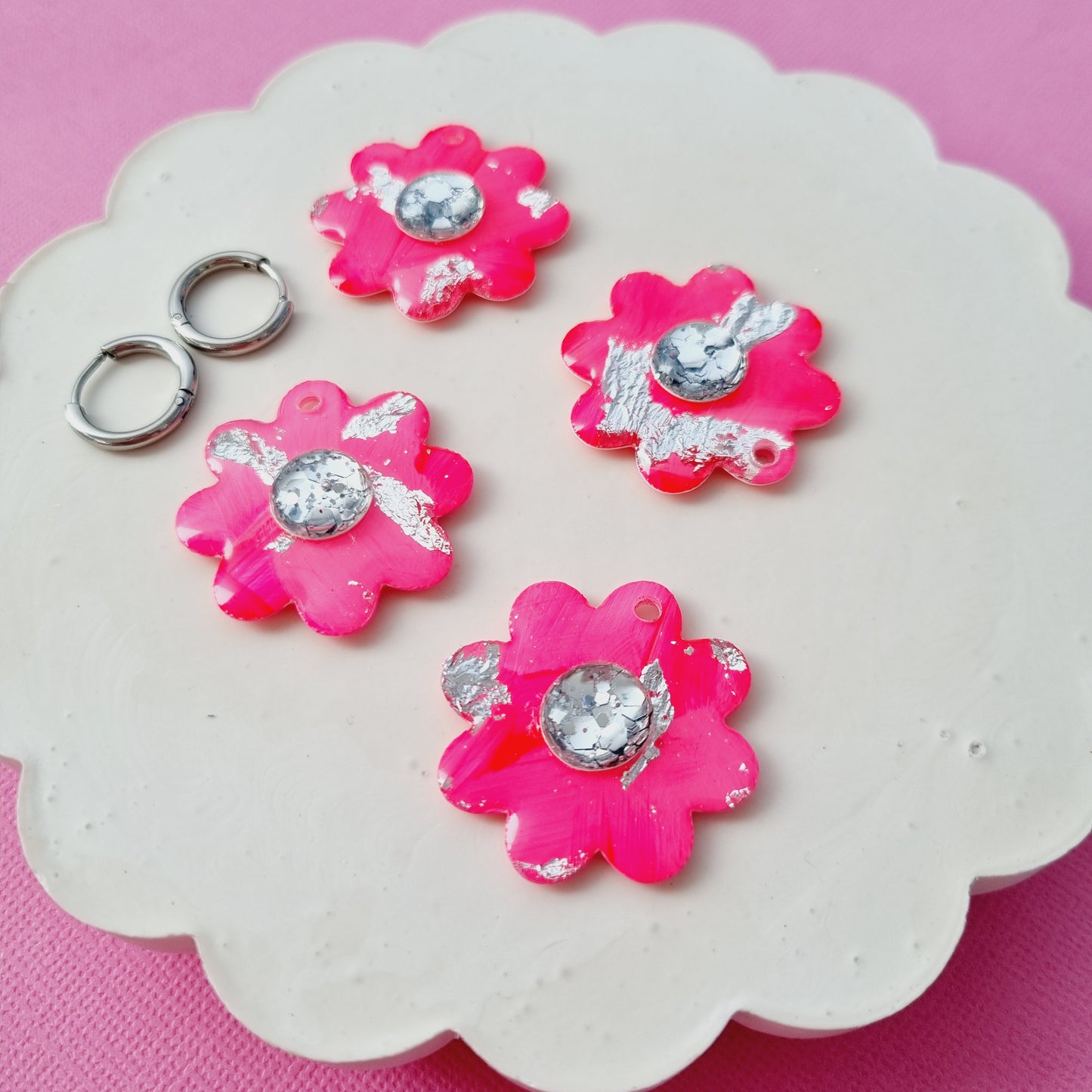 Maxi harper flower charm