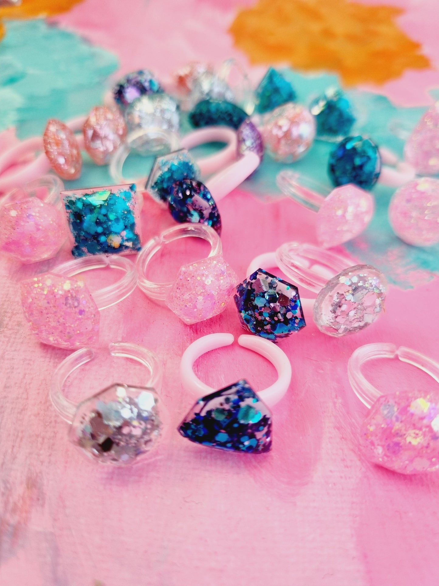 Resin ring 2 pack (assorted colour and shapes)