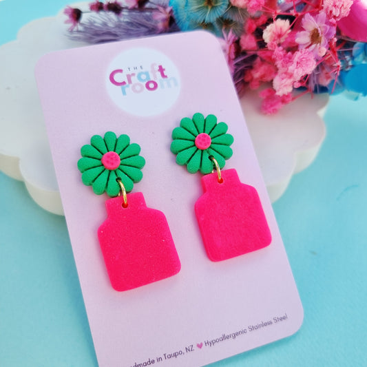 Flower and hot pink vase dangle