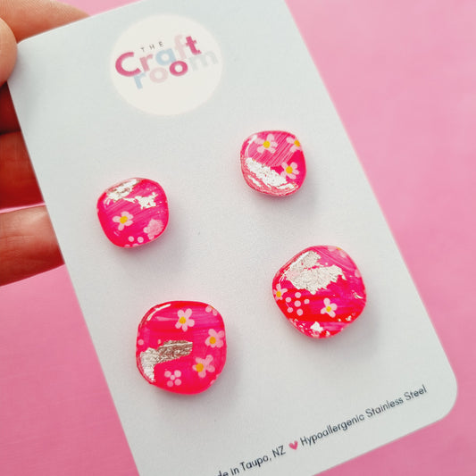 Daisy studs 2 pack