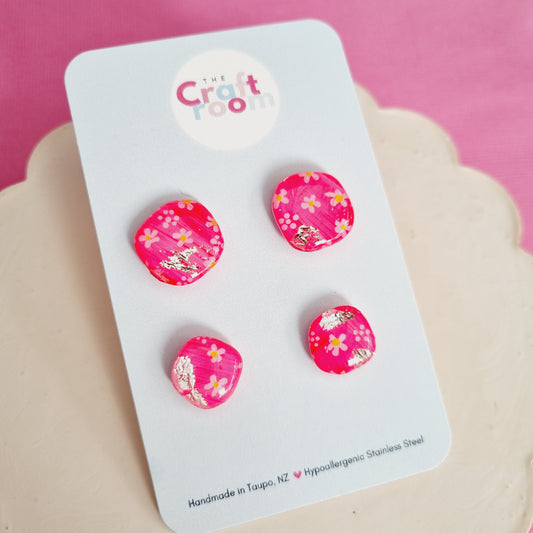 Daisy studs 2 pack