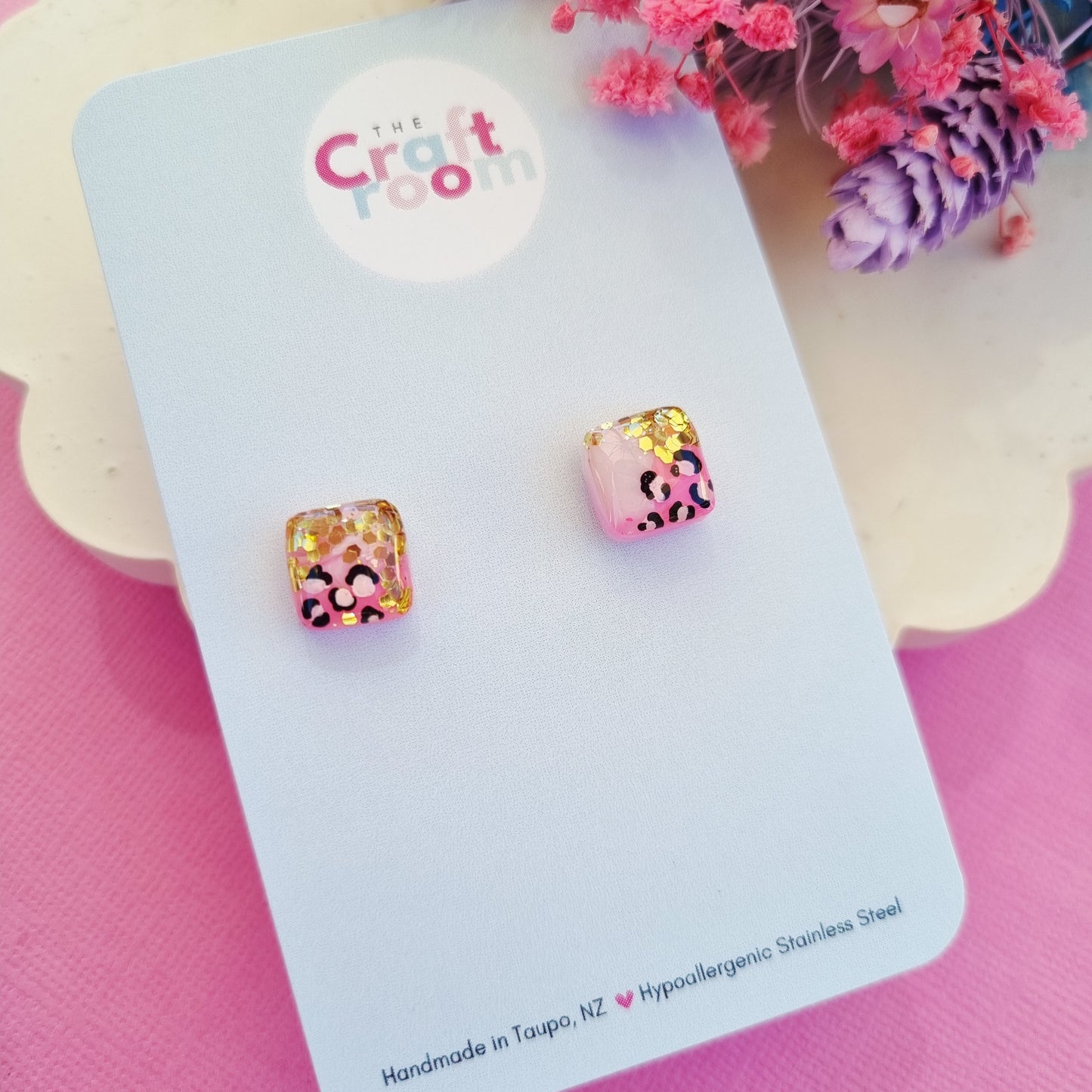 Mini leopard square stud