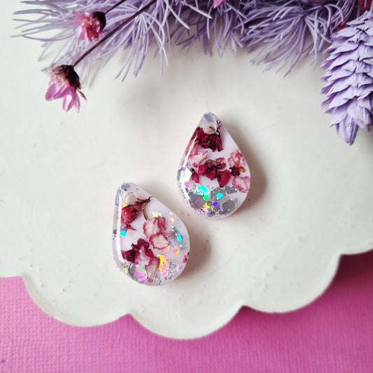 Tear drop manuka charm