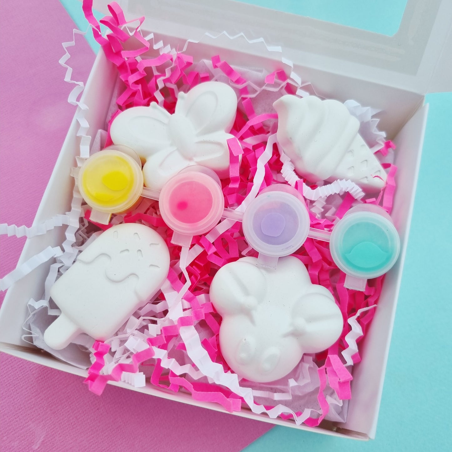 Girl magnet paint kit