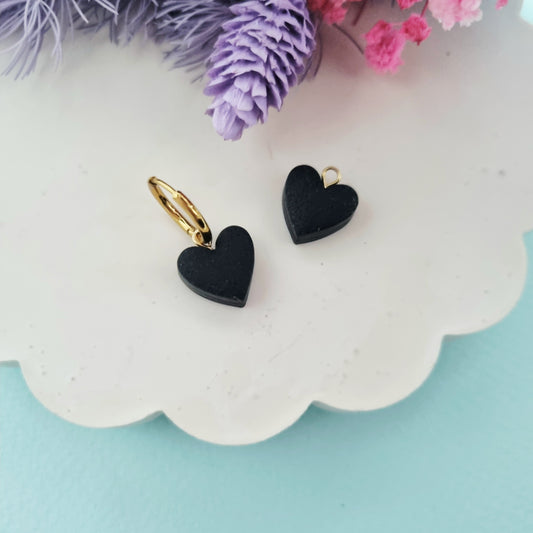 Chunky black heart charm (gold)
