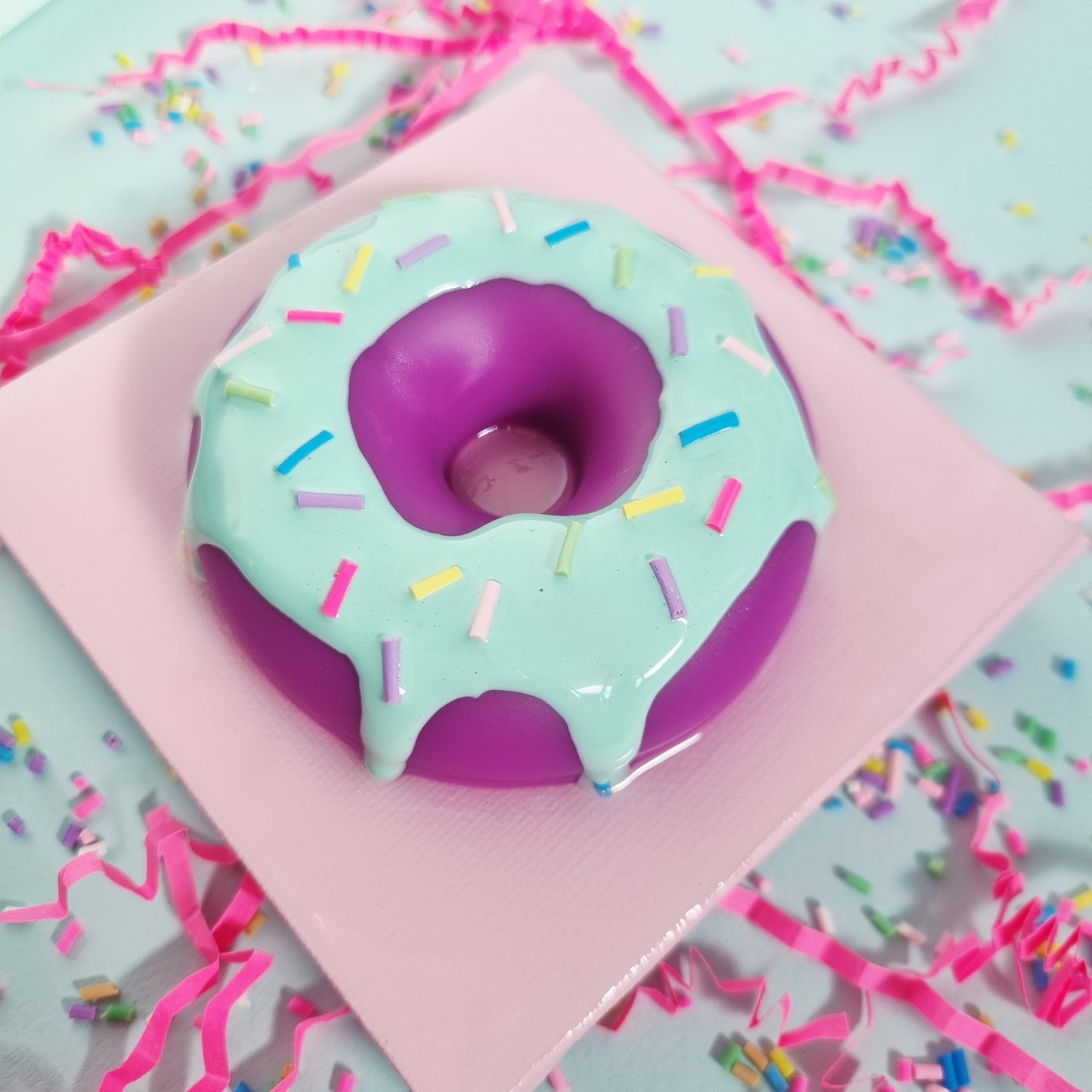 Resin wall donut
