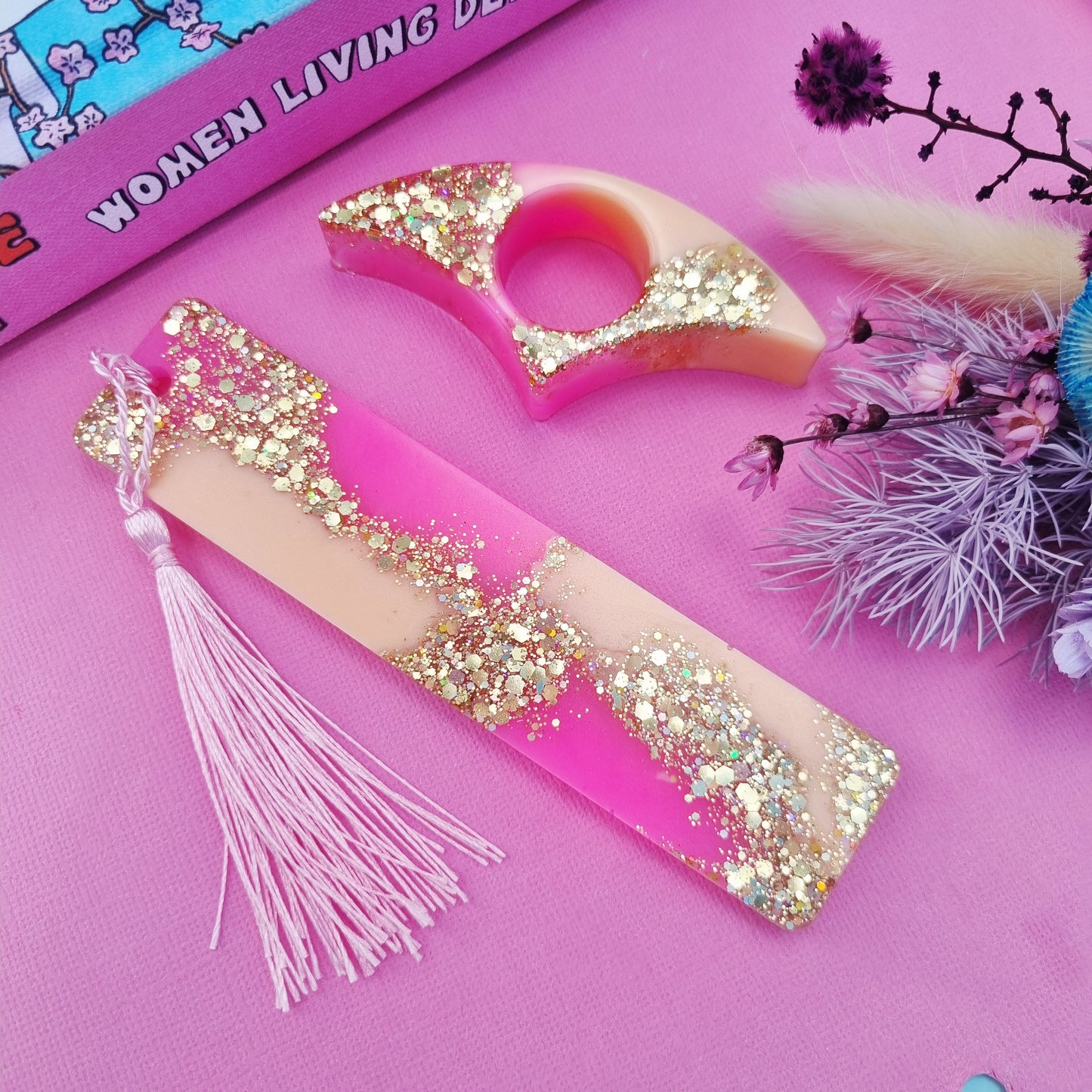 Bookmark & holder set