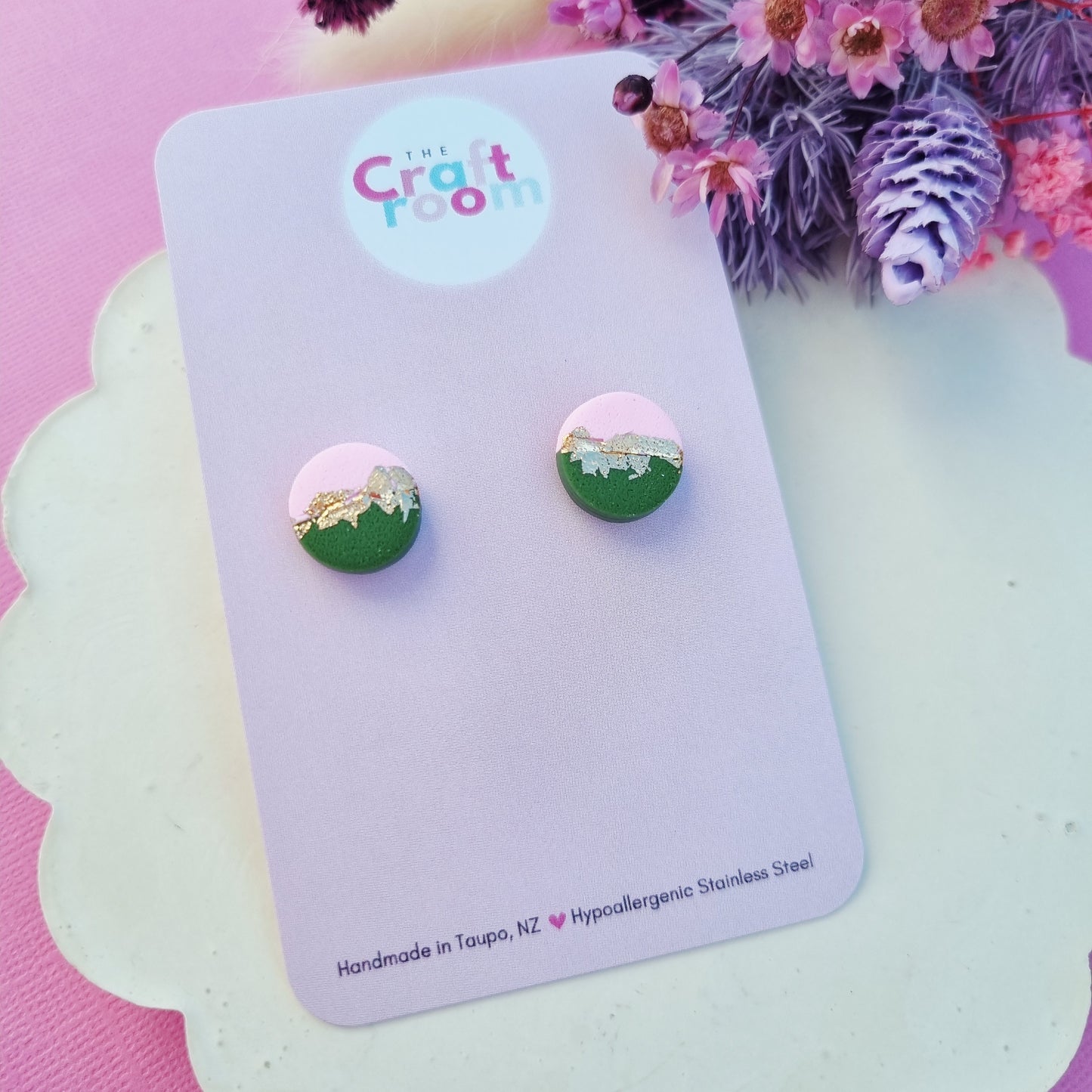 Mini stud (olive & pink)