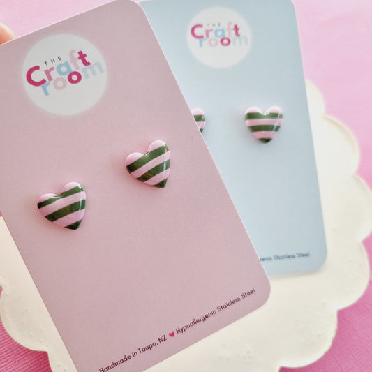 Heart stud (olive/pink)