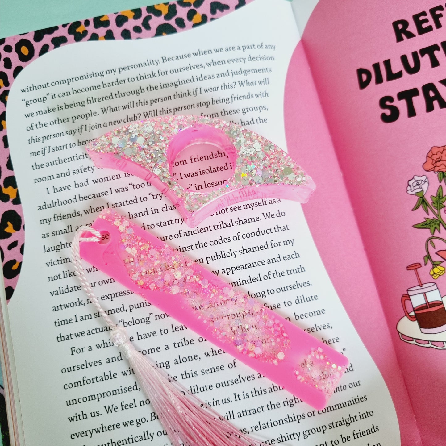 Bookmark & holder set