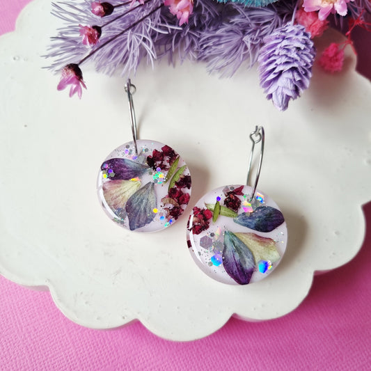 Mixed floral circle hoop
