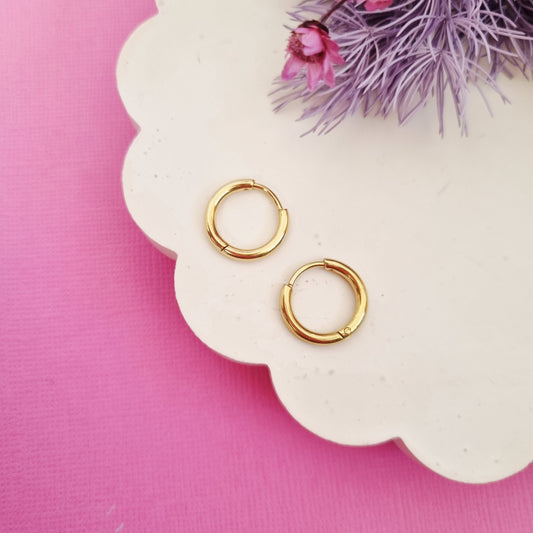 Huggie hoop gold