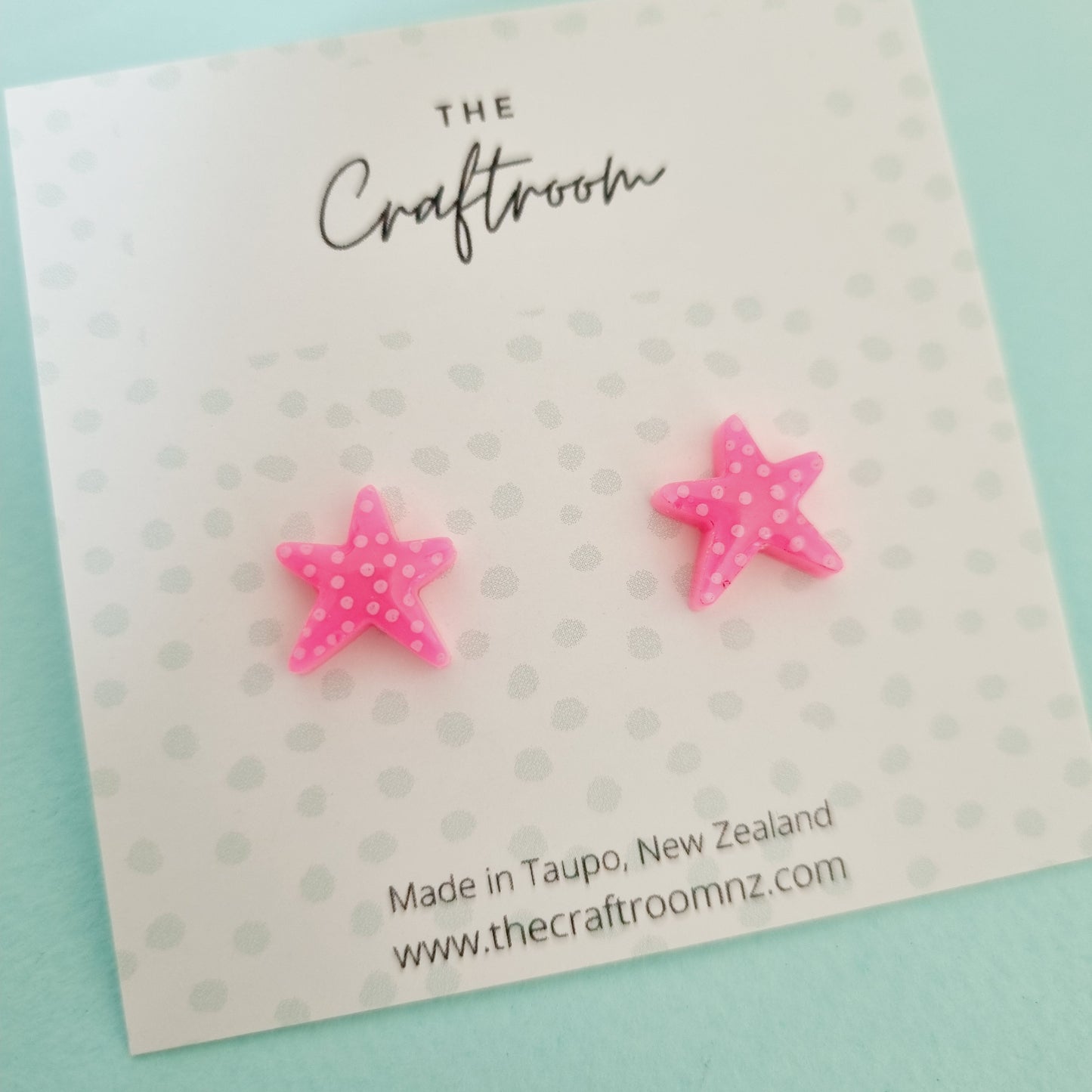 Mini organic star stud