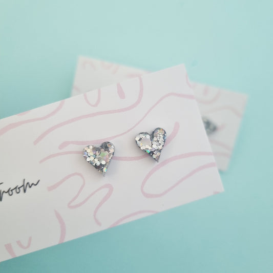 Mini heart stud