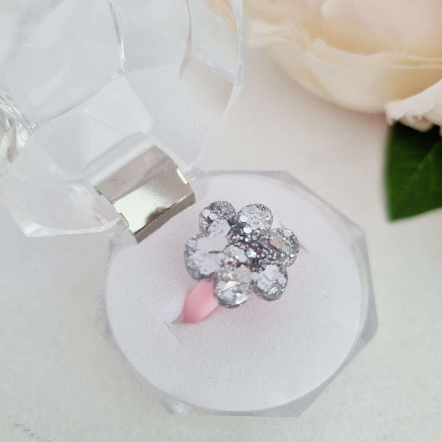 Resin ring- silver flower