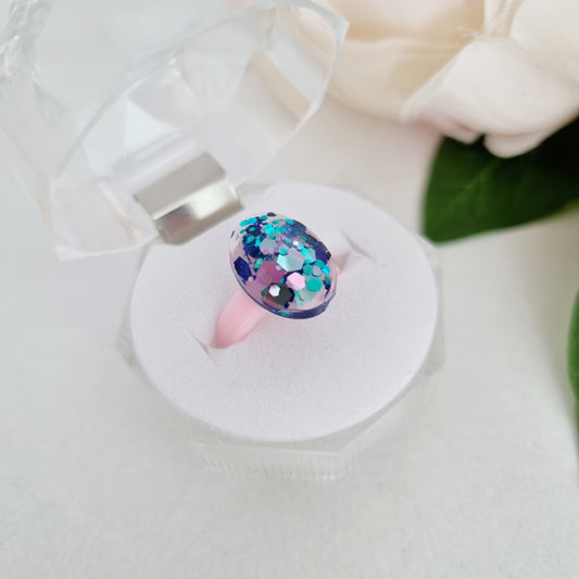 Resin ring- colour change oval