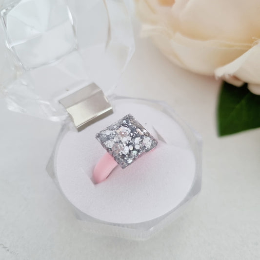 Resin ring- silver square